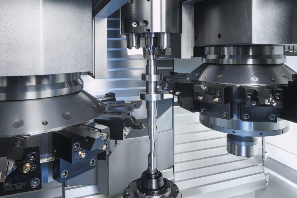 VT 4 dual turrets with eleven tool posts each for simultaneous four-axis machining.