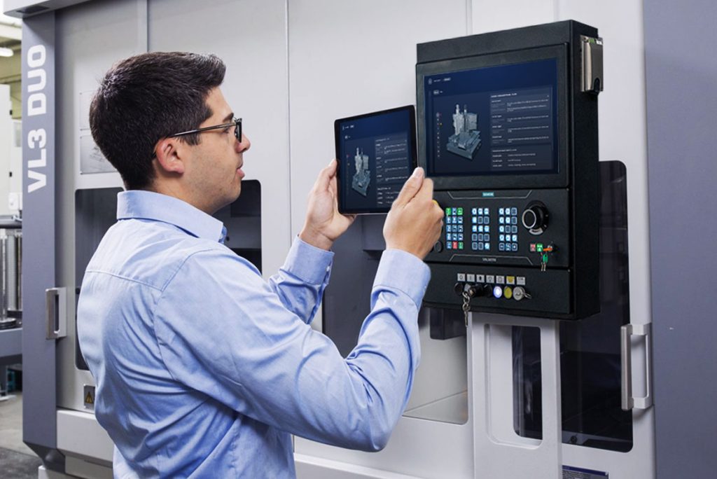Service technician uses EDNA Health Inspect to analyze a VL lathe. 