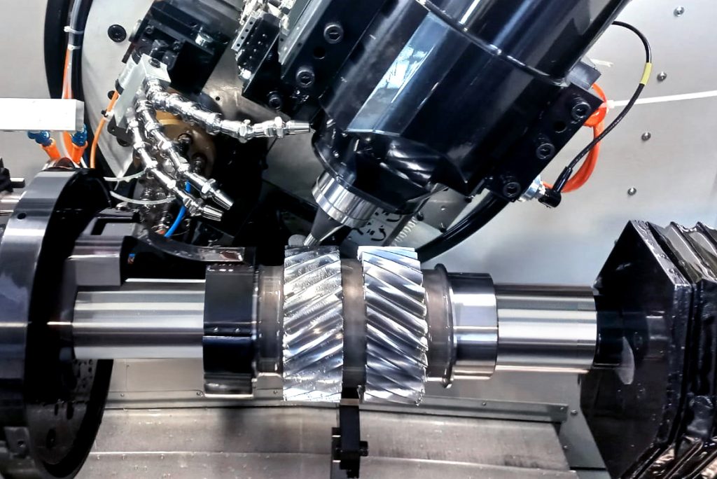 Work area of the GP 500 H, machining of double helical gears for turbofan gearboxes