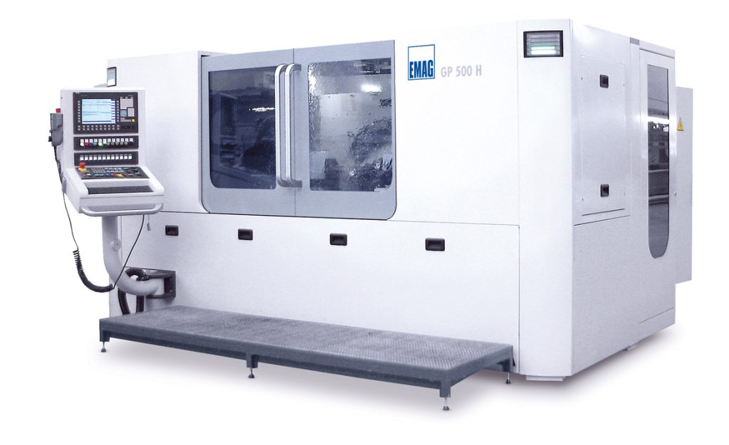 GP 500 H profile grinding machine from EMAG for precision grinding of double helical gears for aerospace and helicopters.