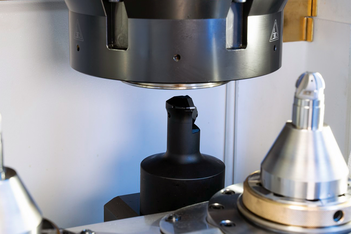Soft turning of the internal geometry of a joint housing to prepare for subsequent ball raceway machining. 
