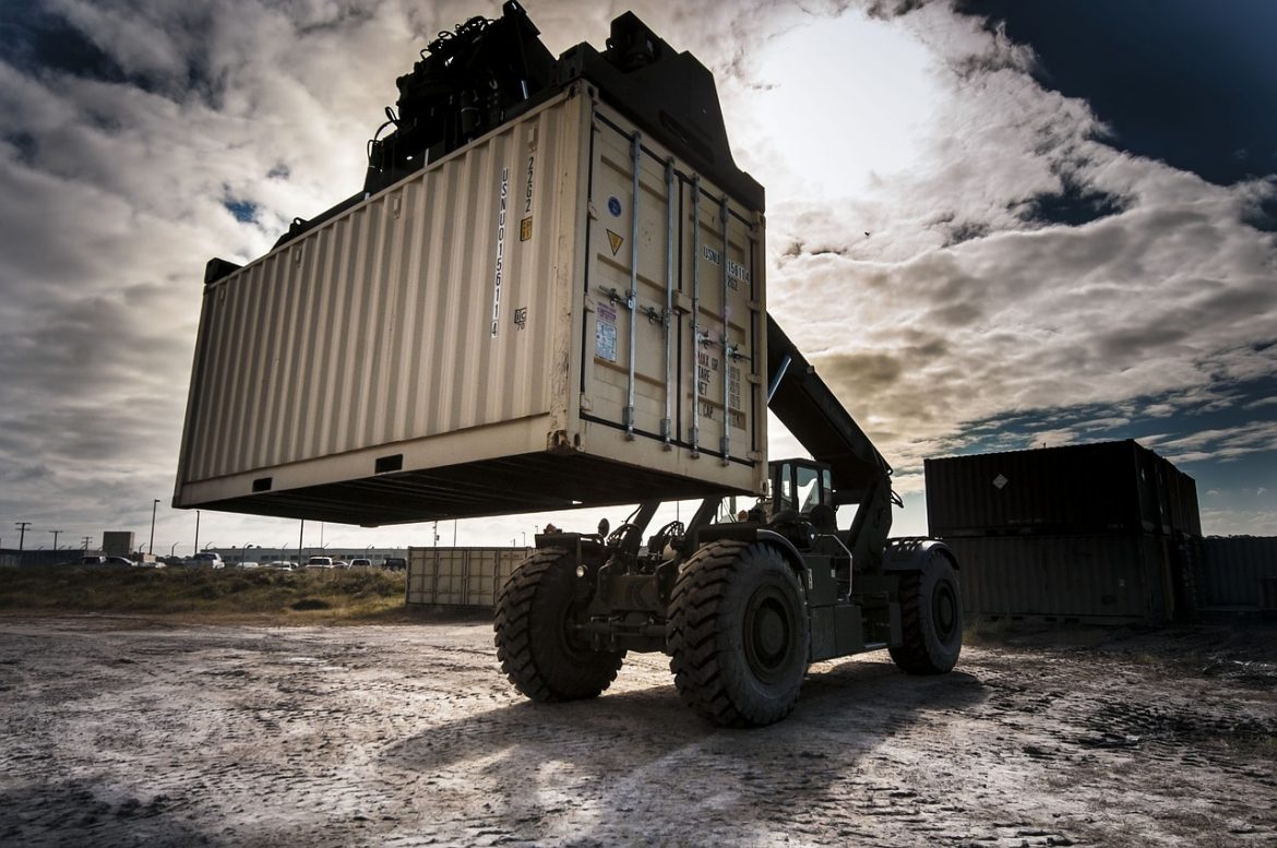 Container Beladung Schwerverzahnung